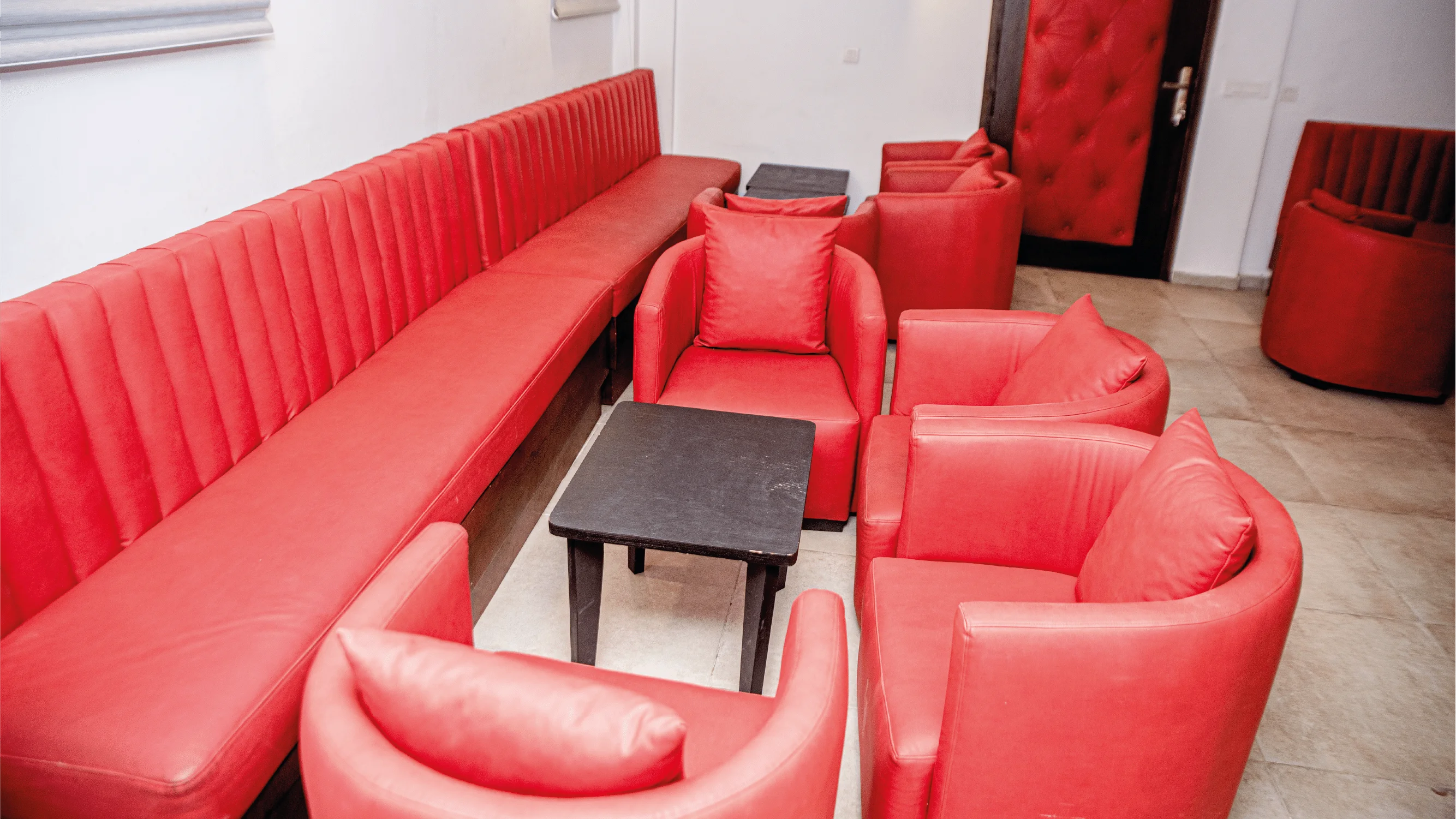 bar-night-yakro-2.webp