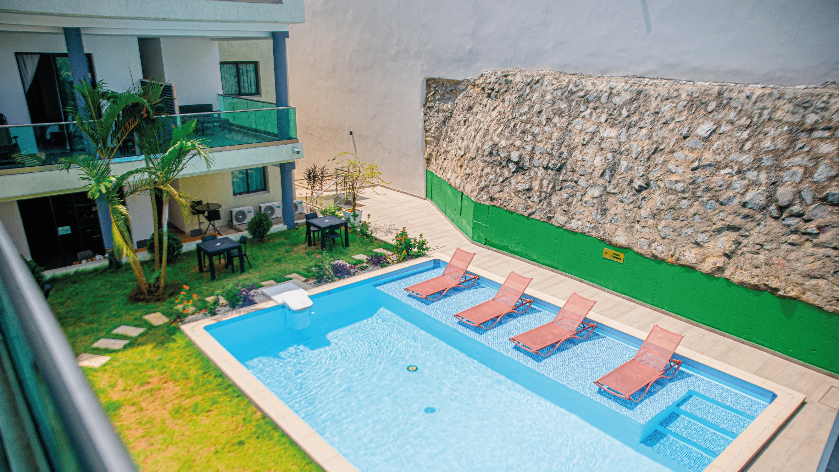 piscine-2-plateaux-vallon-2.webp