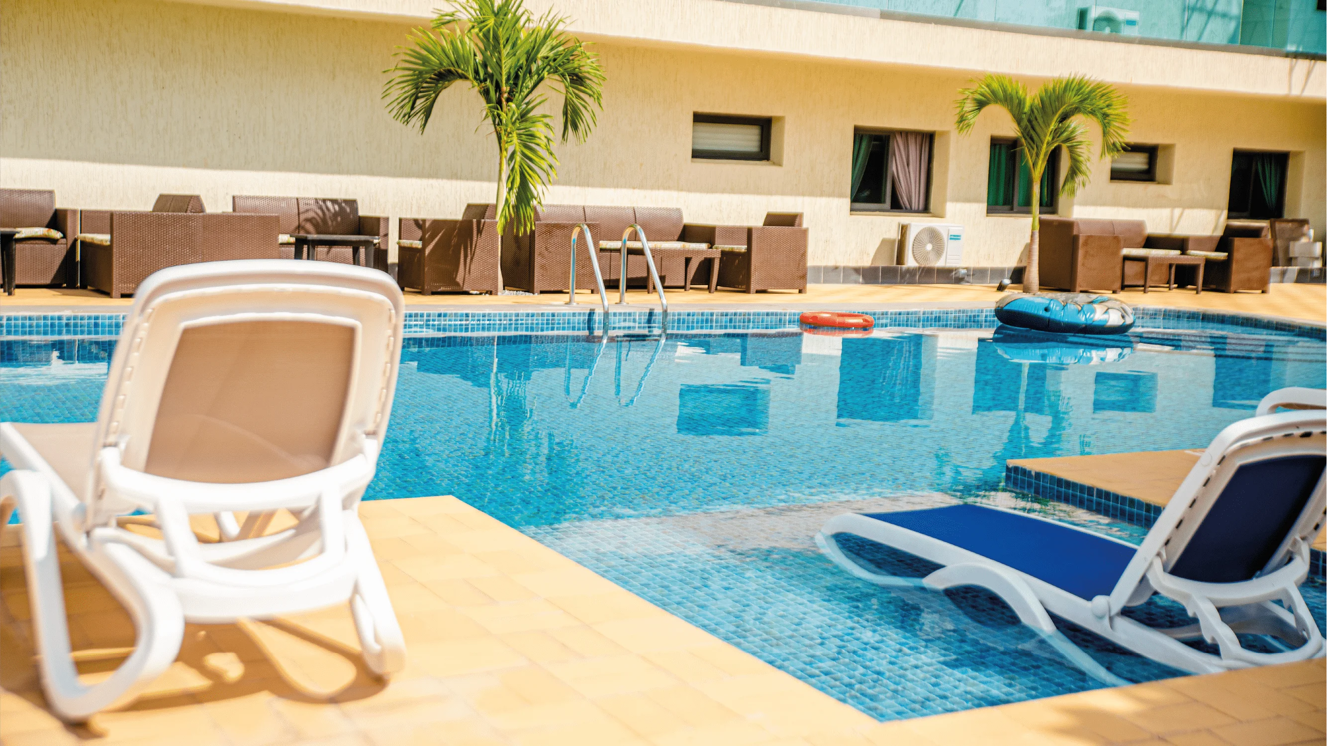 piscine-yakro-5.webp