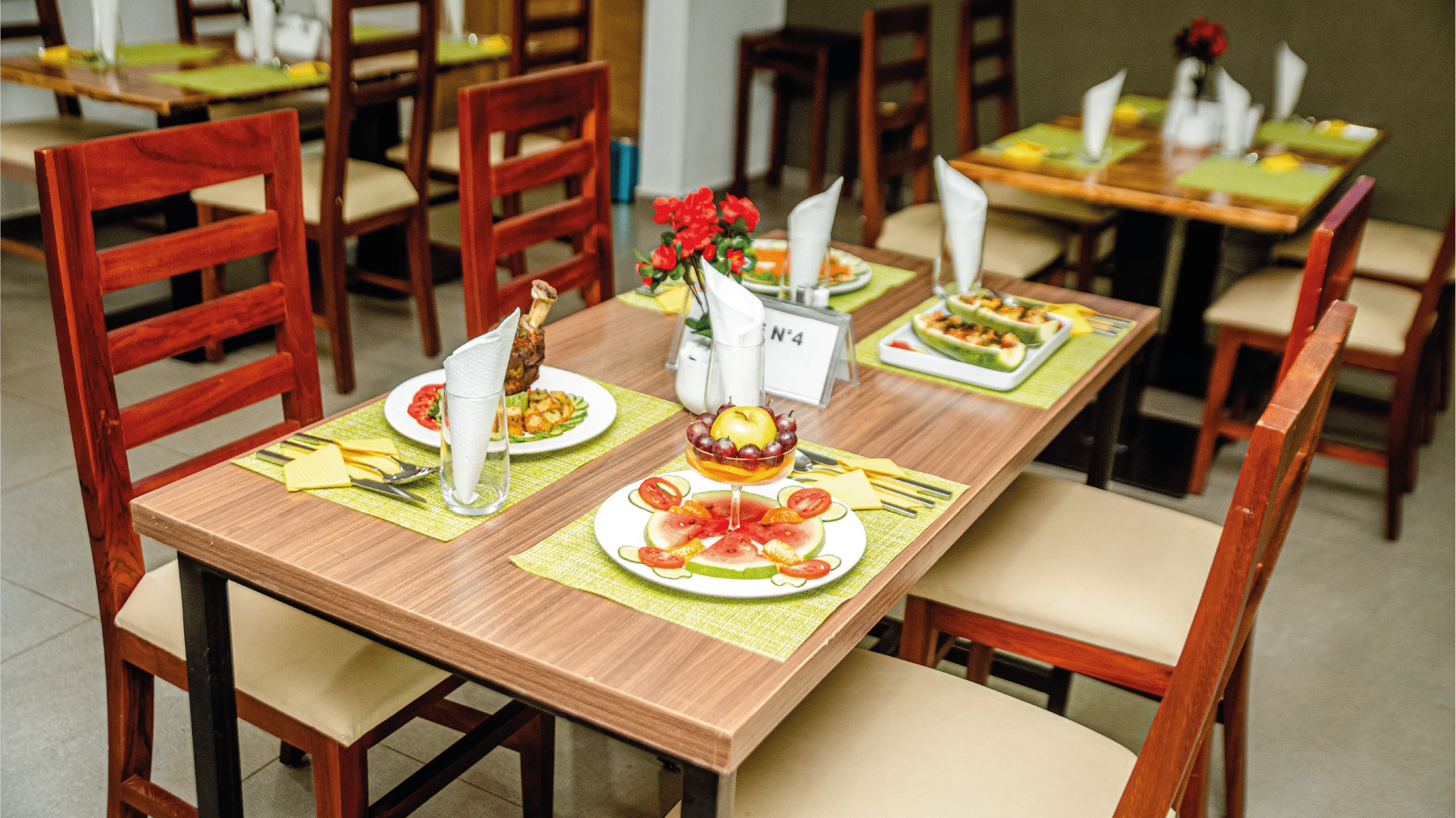 restaurant-lidani-yakro-3.webp