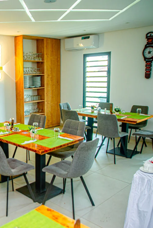 Restaurant Lidani Yatchenin Abidjan, Cocody 2 plateaux Vallon Restaurant Lidani Yatchenin Abidjan, Cocody 2 plateaux Vallon